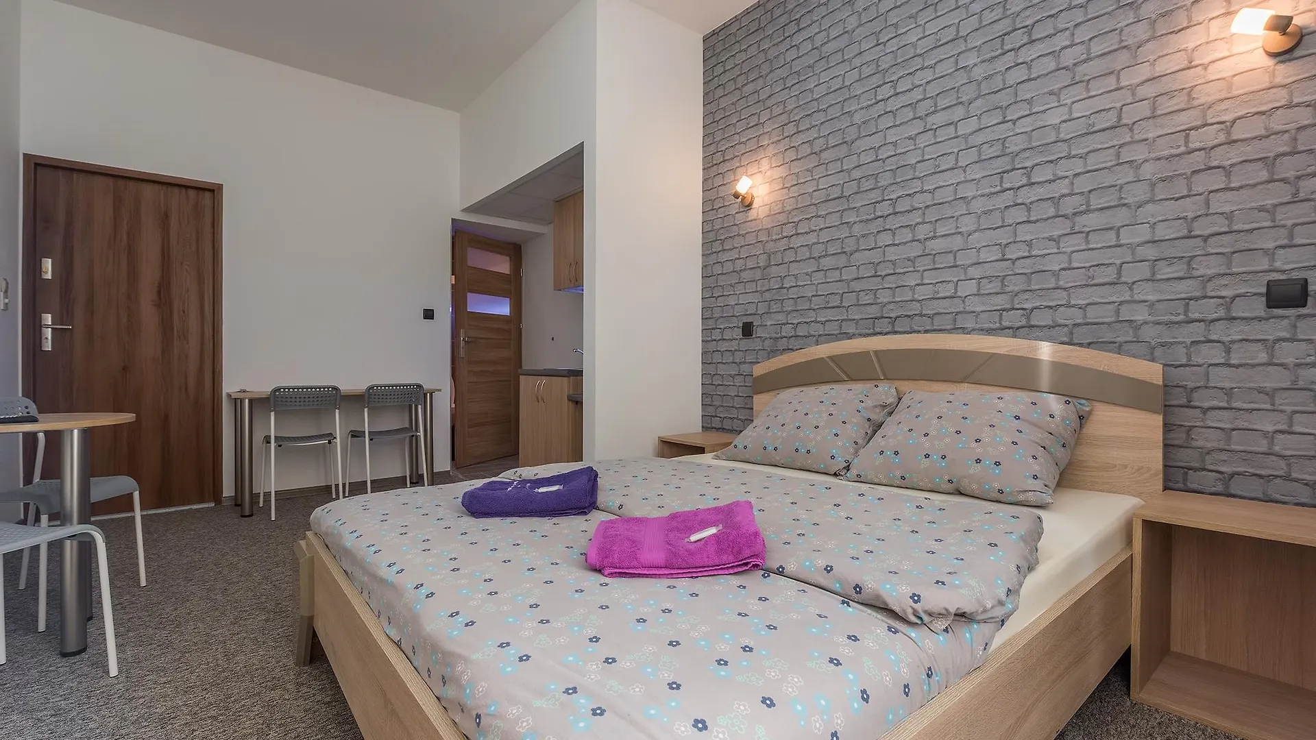 קרקוב 70S Hostel פולין